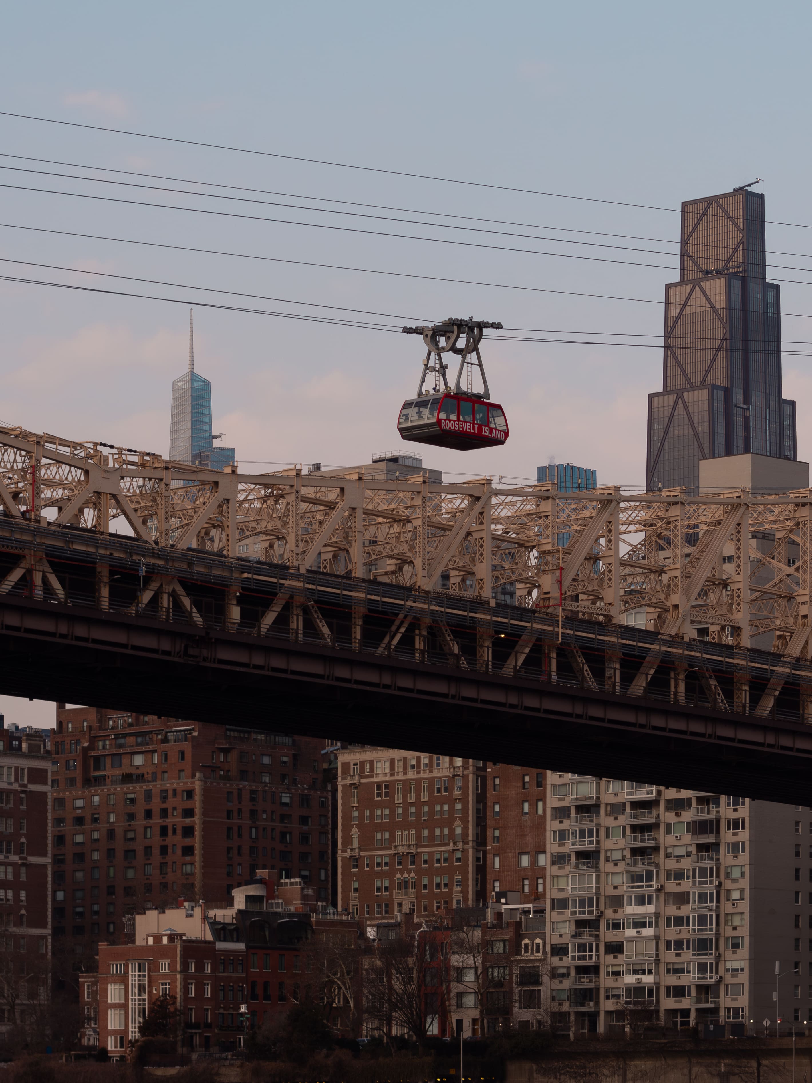 Roosevelt Island Tram travelling over the East River in NYC